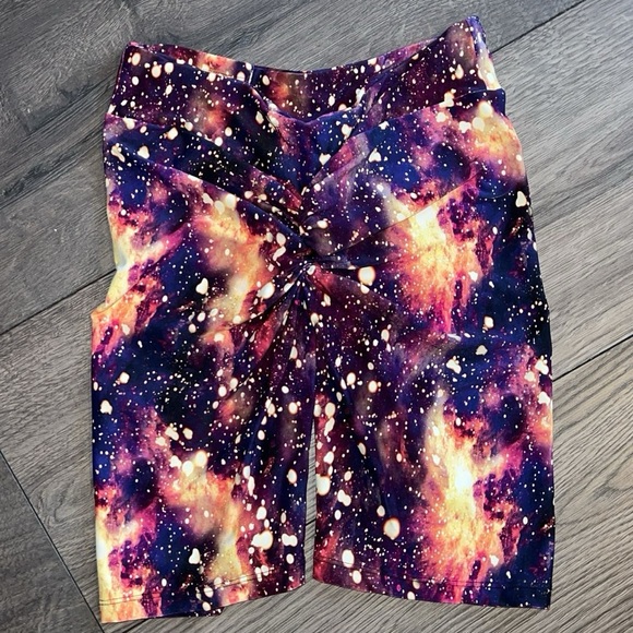 Lilifit Retrograde shorts size M/L excellent condition scrunch booty 🍑 🔥!! - Picture 5 of 9
